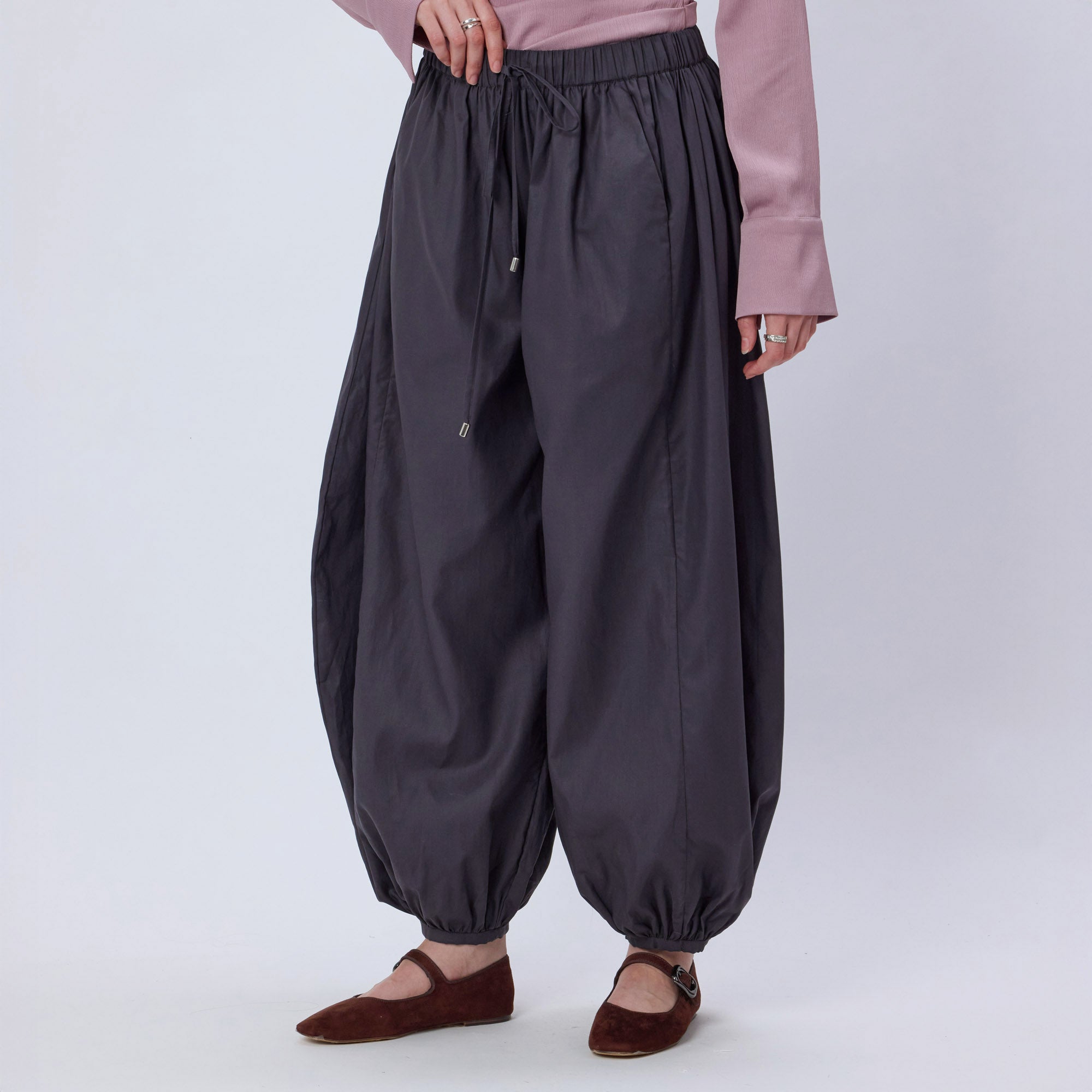 GREY BALLOON PANTS