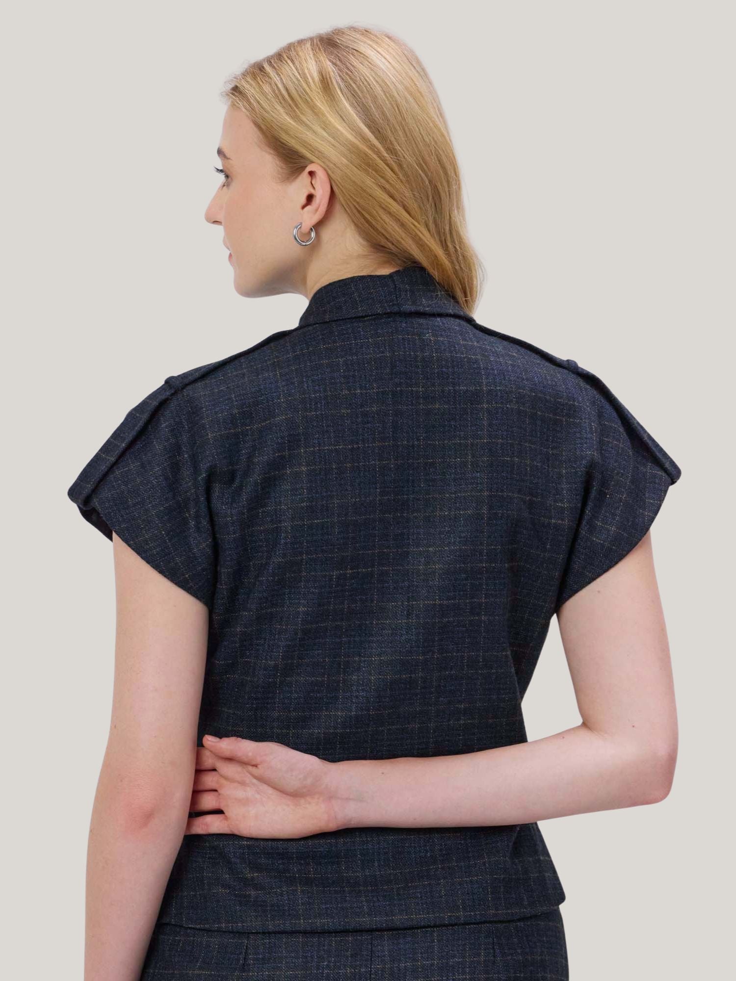 BLUE CHECKED TWEED TOP