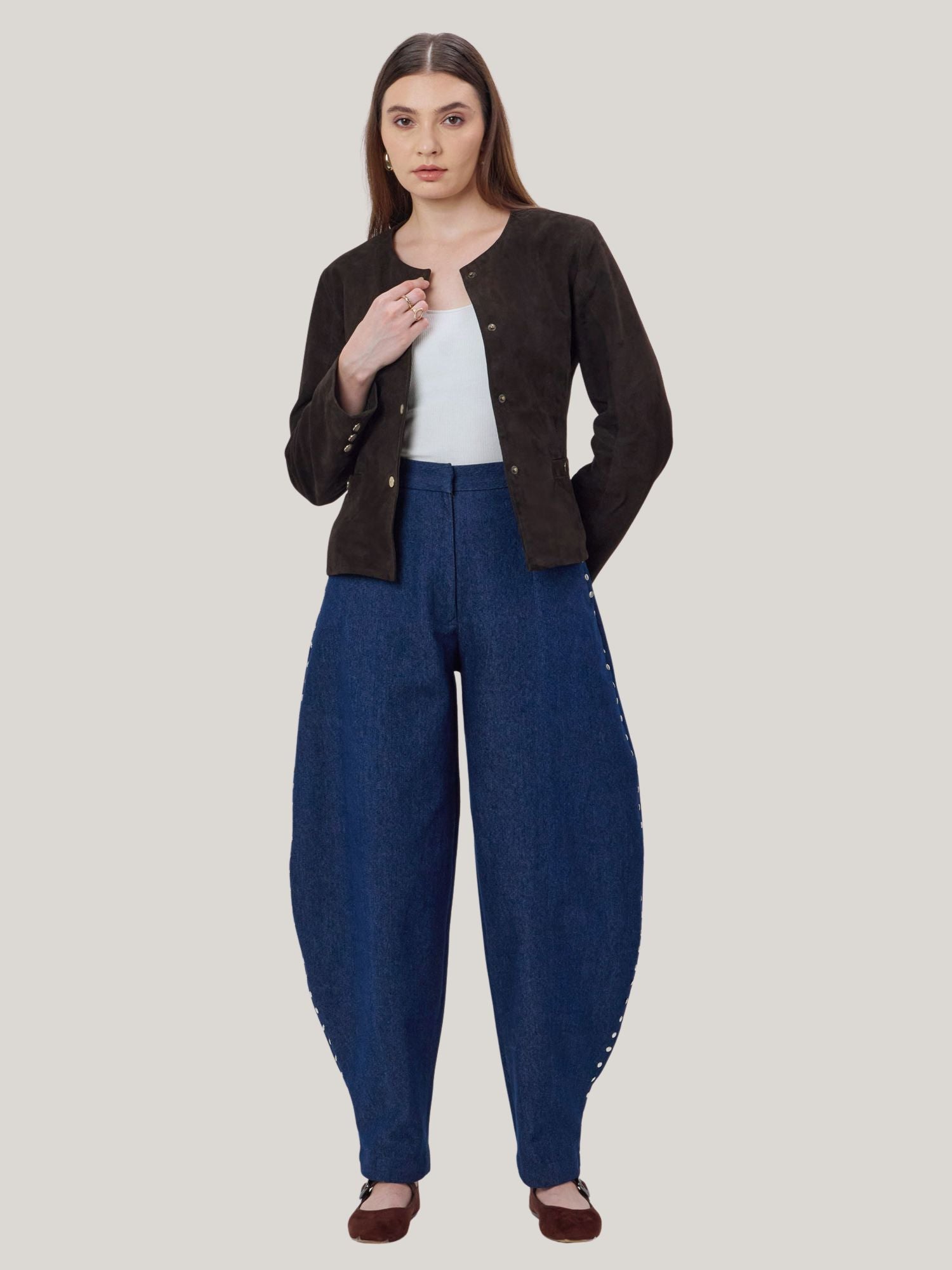 DARK BLUE STUDDED BARREL LEG JEANS