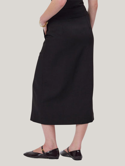 BLACK PENCIL MIDI SKIRT
