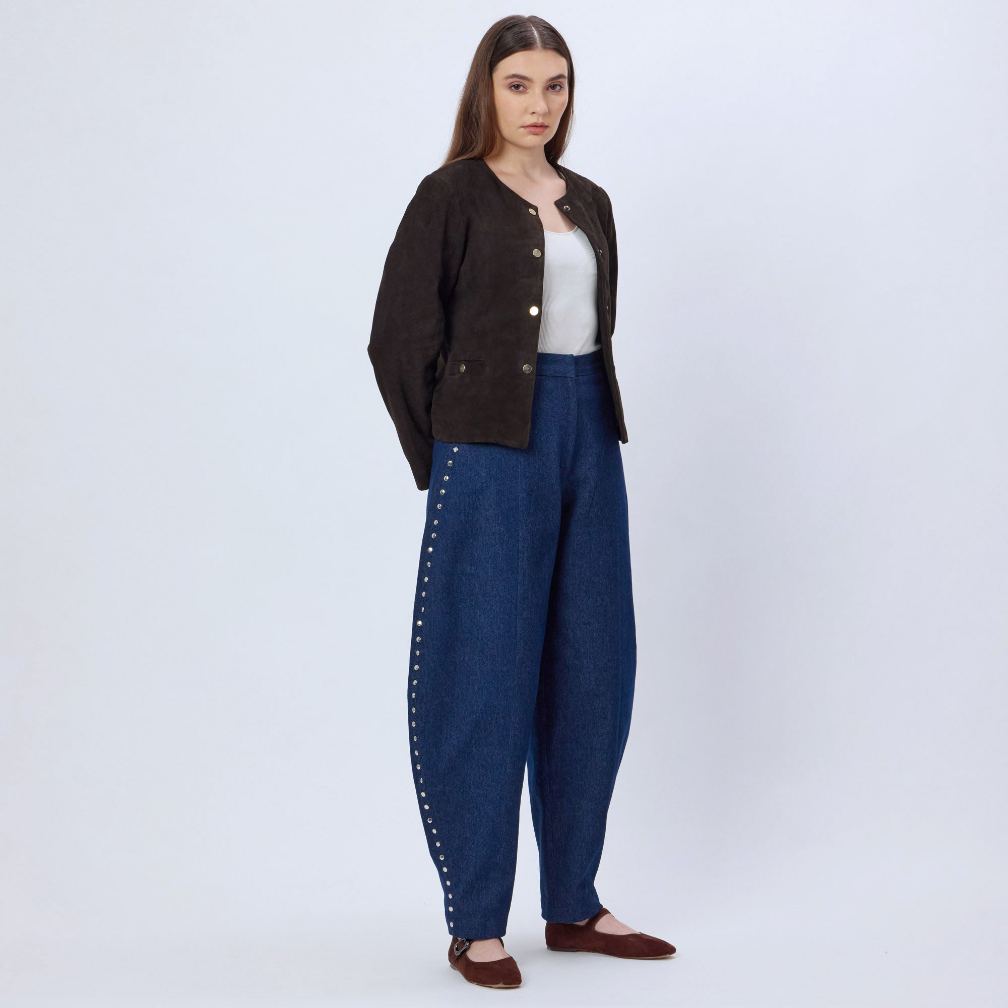 DARK BLUE STUDDED BARREL LEG JEANS