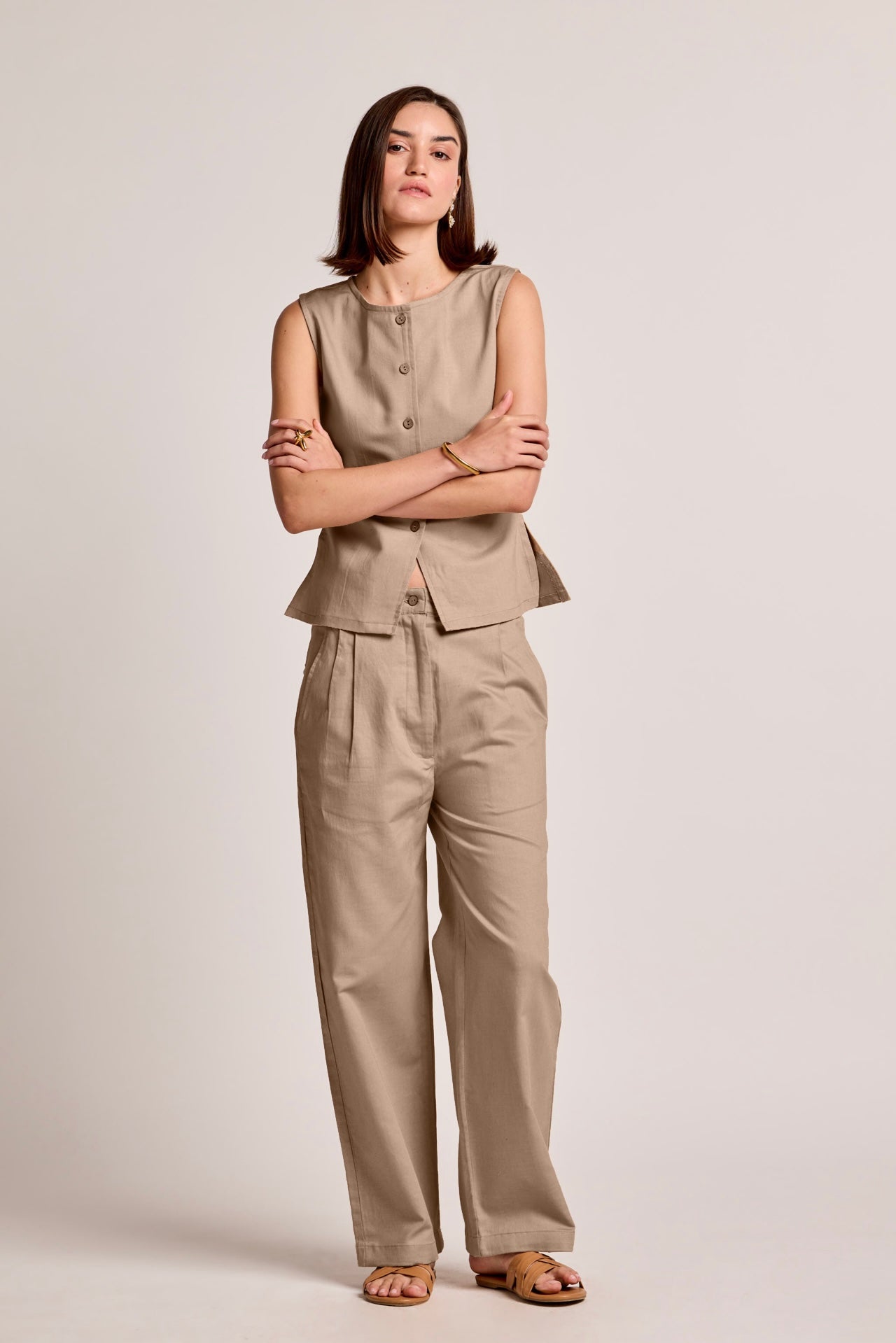 Beige Buttoned Cotton Linen Waistcoat
